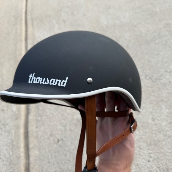 Thousand Heritage 2.0 Helmet Black/White Large - Picture 4 of 5